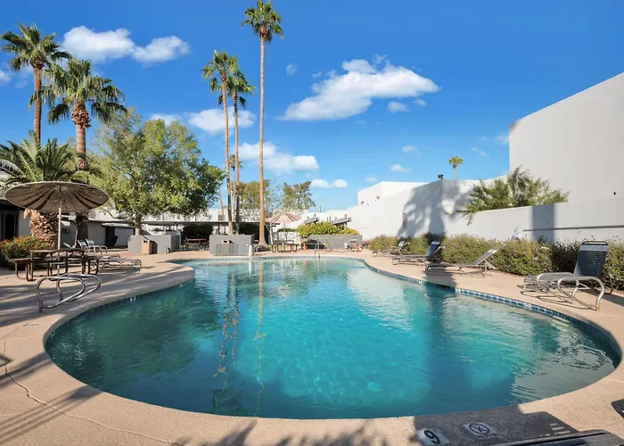 The Cozy Cactus L 5 Min To Old Town L Pool L Hot Tub Holiday home