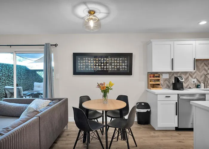 The Cozy Cactus L 5 Min To Old Town L Pool L Hot Tub Holiday home
